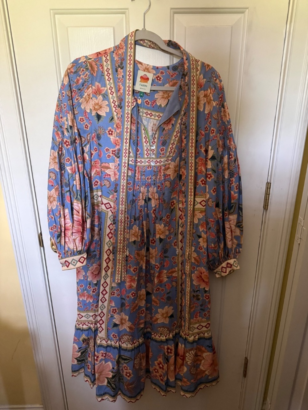 Farm Rio Superbloom Tapestry Midi Dress NWT - Picture 2 of 7